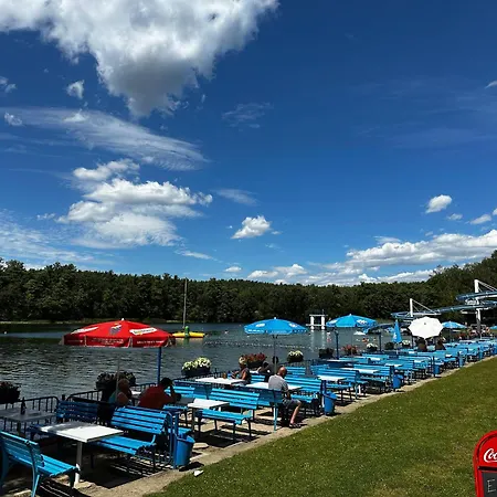 Mit Familienfreundlichem Garten Dahlen