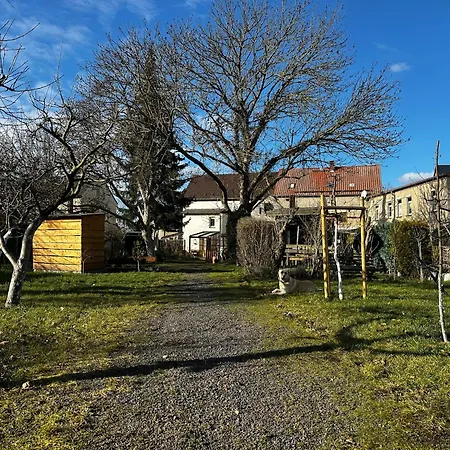 アパート Mit Familienfreundlichem Garten *