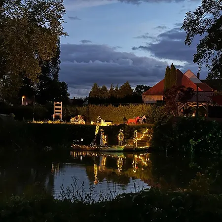 Mit Familienfreundlichem Garten * Dahlen