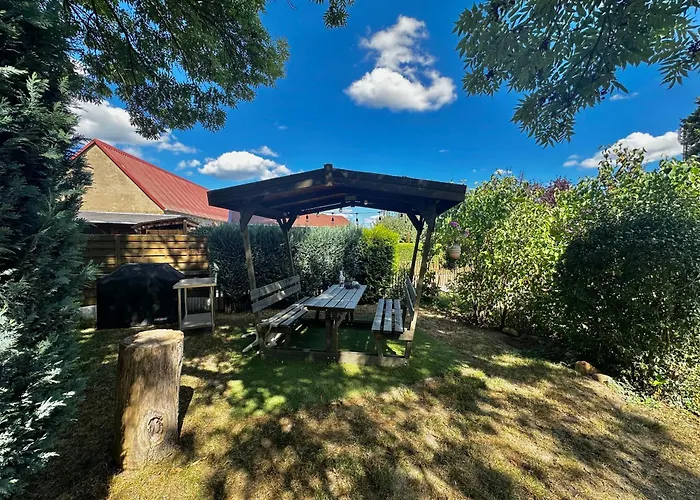 Mit Familienfreundlichem Garten Dahlen